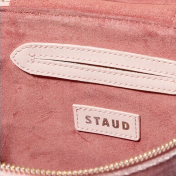 ❌SOLD❌ STAUD Vitti Crushed Velvet Pink Bucket Bag - Picture 5 of 8